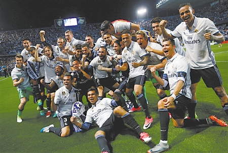 库里你太狠了，37岁仍是超巨，又刷新21世纪NBA第一的纪录