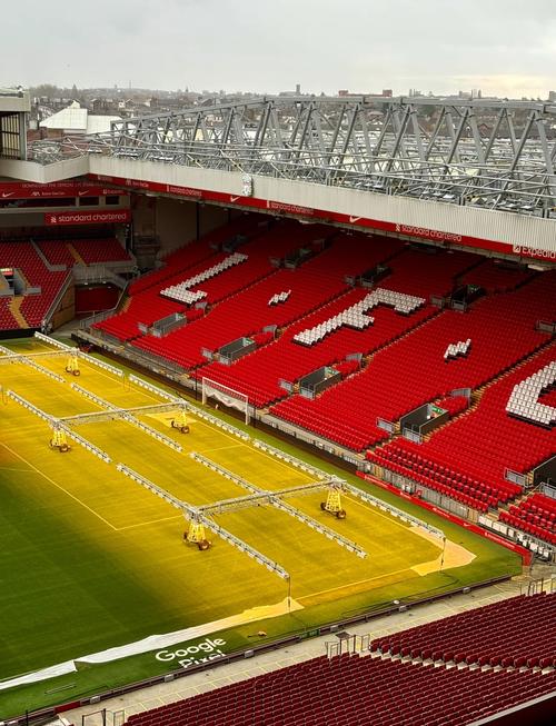 老鹰队追逐独行侠内线新目标，安东尼·戴维斯受伤引发交易风波